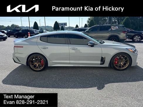 Used 2019 Kia Stinger GT1 AWD/4WD image 8