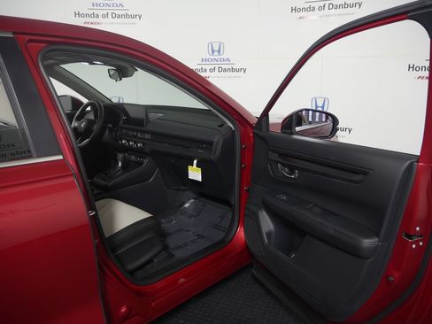 Used 2026 Honda CR-V EX image 7