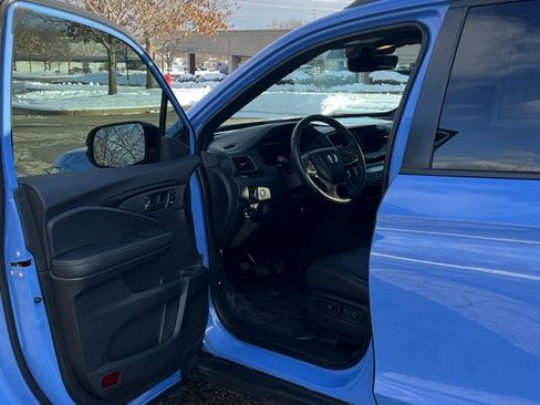 Certified 2025 Honda Passport TrailSport image 16