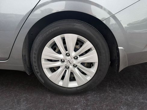 Used 2023 Nissan Sentra S FWD image 25