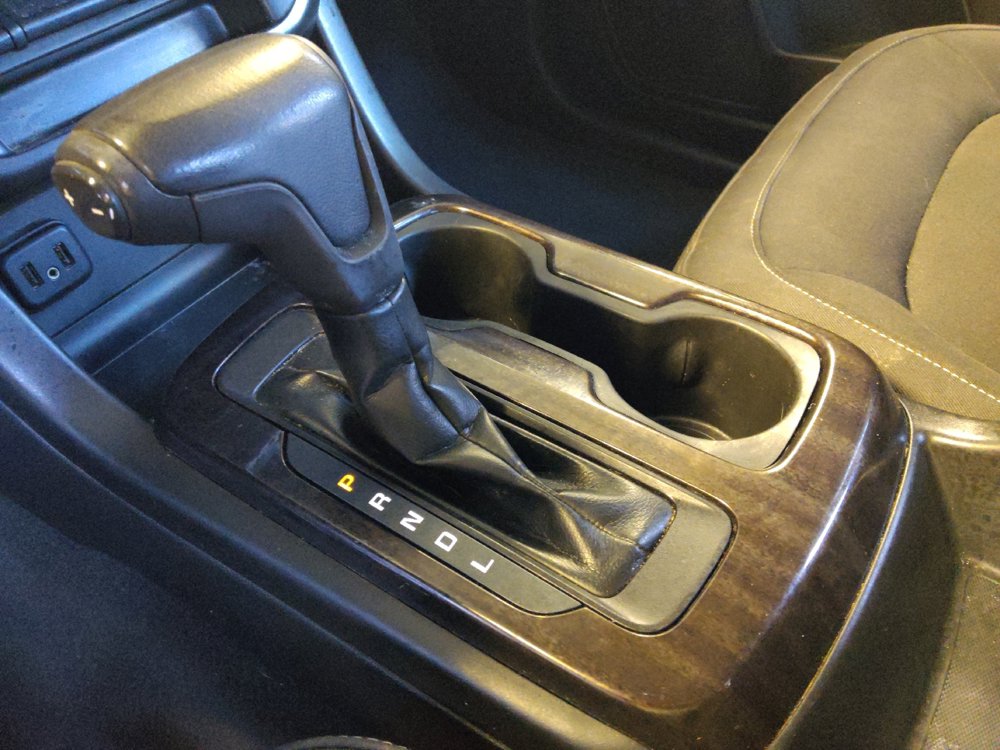 Used 2020 GMC Canyon SLE w/ Elevation Edition RWD image 26