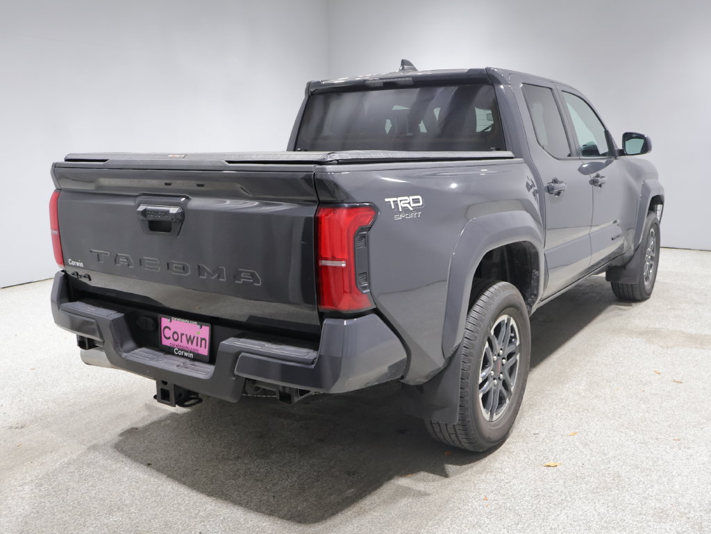 Used 2025 Toyota Tacoma TRD Sport AWD/4WD image 2