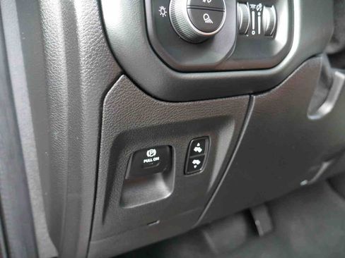 Used 2019 RAM 1500 Limited image 36