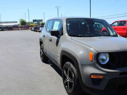 Used 2020 Jeep Renegade Sport AWD/4WD image 9