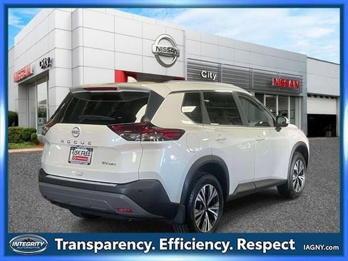 Used 2023 Nissan Rogue SV w/ SV Premium B Package AWD/4WD image 6