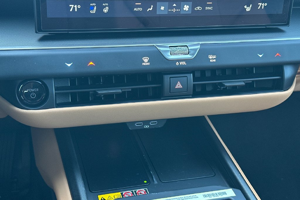 Used 2026 Lexus ES 350e w/ Convenience Package FWD image 19
