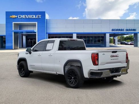 Used 2023 GMC Sierra 1500 SLE image 3