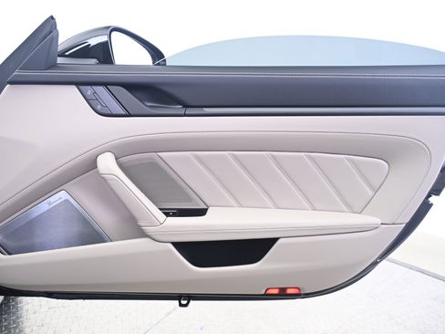 Certified 2025 Porsche 911 Carrera S RWD image 19