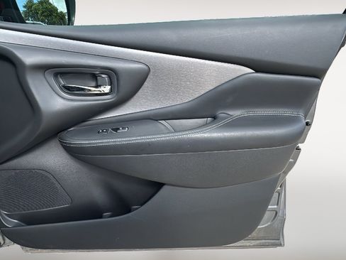 Used 2019 Nissan Murano SV w/ Premium Package FWD image 30