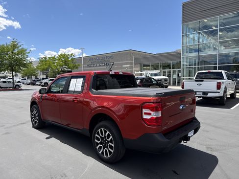 Used 2024 Ford Maverick Lariat FWD image 3