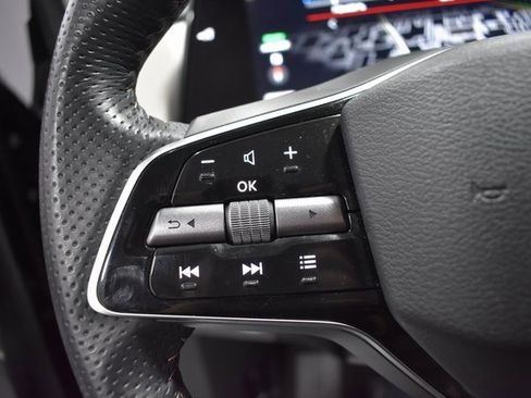 Certified 2023 Nissan Ariya AWD image 28