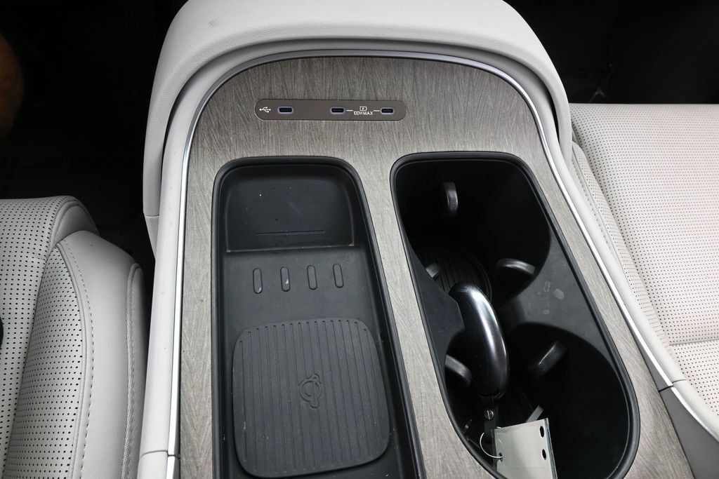 Used 2026 Hyundai Palisade SEL FWD image 30
