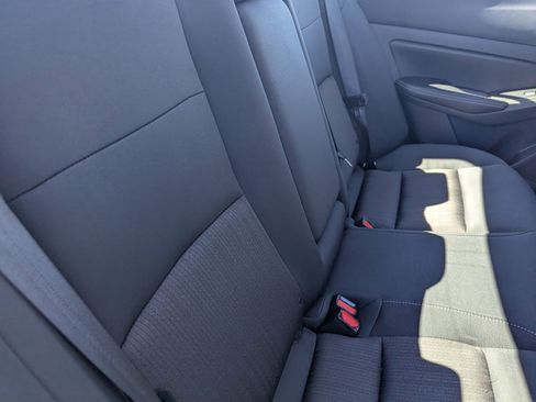 Used 2024 Nissan Altima 2.5 SV image 13