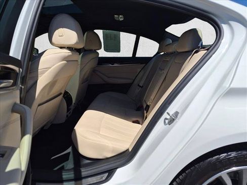 Used 2021 BMW 530i w/ Convenience Package RWD image 15