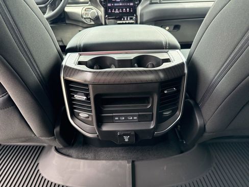 New 2026 RAM 1500 4x4 Crew Cab image 18