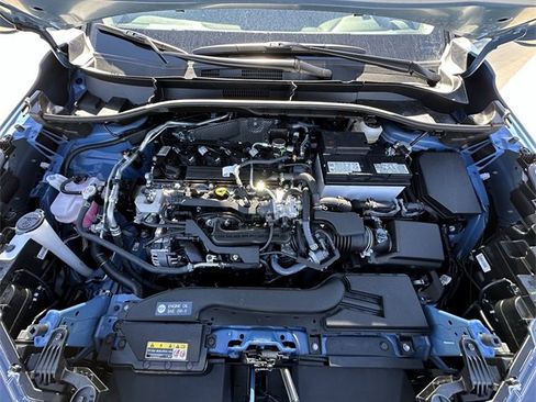 Used 2026 Toyota Corolla Cross LE image 31