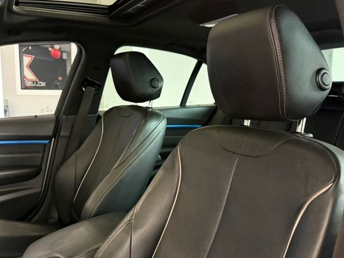 Used 2018 BMW 340i Sedan RWD image 10