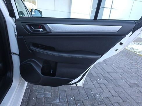 Used 2019 Subaru Legacy 2.5i Premium image 11