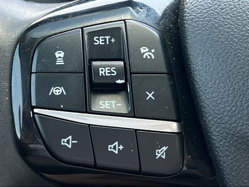 Used 2022 Ford Escape SE w/ Cold Weather Package FWD image 20
