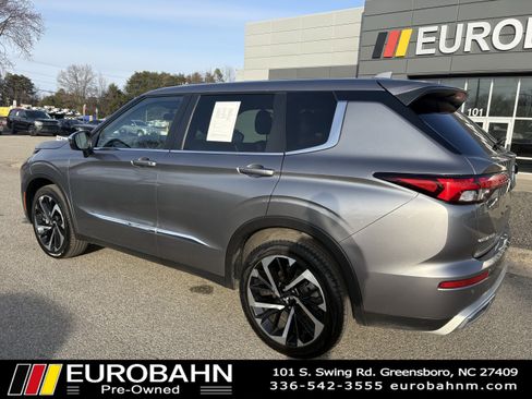 Used 2022 Mitsubishi Outlander SE image 31