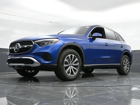 New 2025 Mercedes-Benz GLC 300 4MATIC image 42