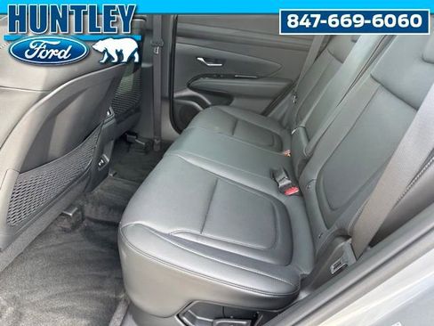 Used 2025 Hyundai Tucson Limited image 15