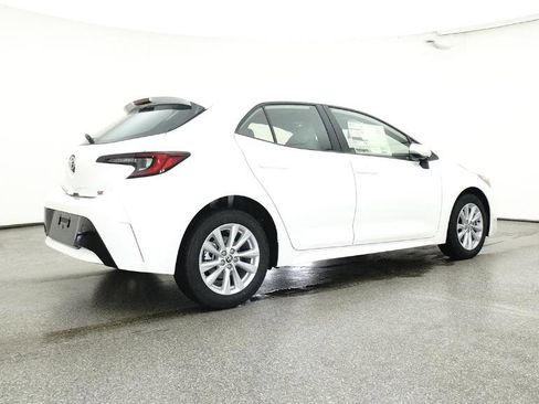 New 2025 Toyota Corolla SE image 22
