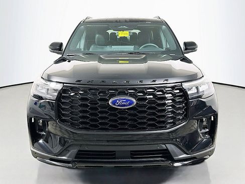 New 2026 Ford Explorer ST-Line w/ ST-Line Street Pack image 2