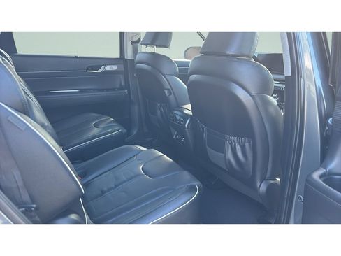 Used 2023 Hyundai Palisade Limited AWD/4WD image 14