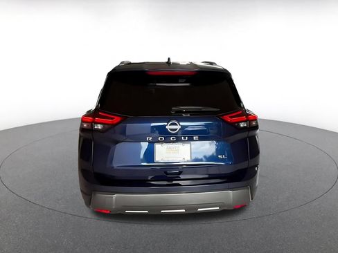 Used 2026 Nissan Rogue SL FWD image 15