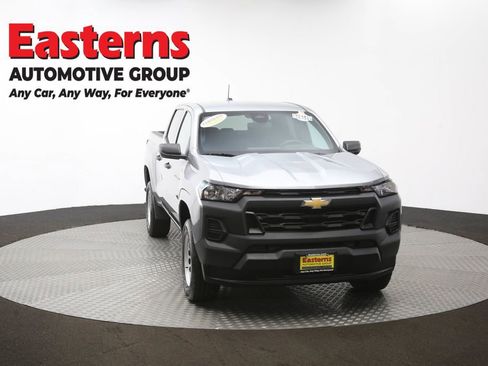 Used 2023 Chevrolet Colorado W/T RWD image 49