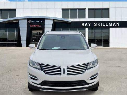 Used 2017 Lincoln MKC Reserve w/ Lincoln MKC Climate Package AWD/4WD image 2