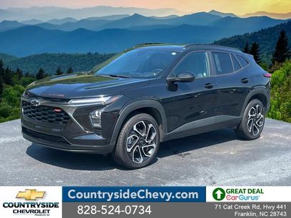 Used 2025 Chevrolet Trax RS w/ Sunroof Package