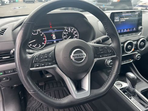 Used 2021 Nissan Sentra SV image 19