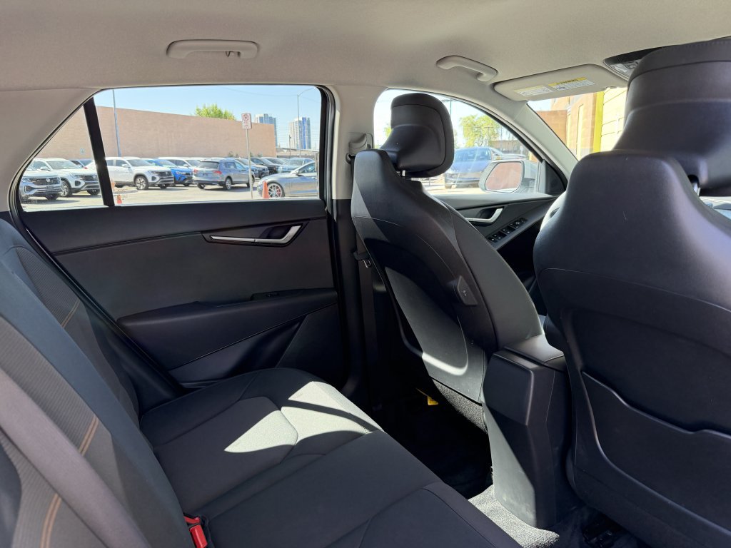 Used 2024 Kia Niro LX FWD image 38