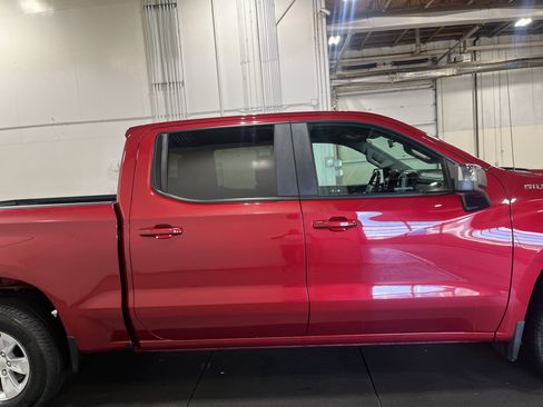 Used 2020 Chevrolet Silverado 1500 LT w/ Fleet Comfort Package AWD/4WD image 5