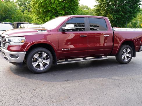 Used 2022 RAM 1500 Laramie AWD/4WD image 10
