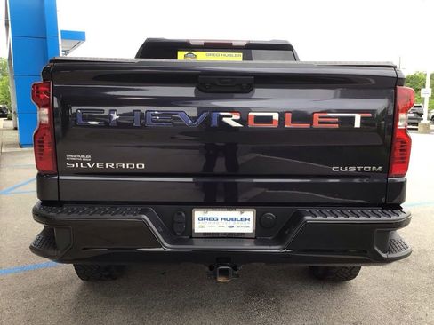 Used 2022 Chevrolet Silverado 1500 Custom Trail Boss AWD/4WD image 8