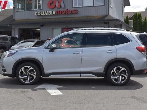 Used 2022 Subaru Forester Touring AWD/4WD image 9