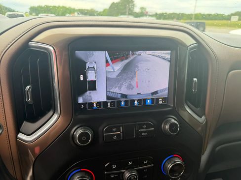Used 2020 Chevrolet Silverado 3500 High Country w/ Z71 Off-Road Package AWD/4WD image 9