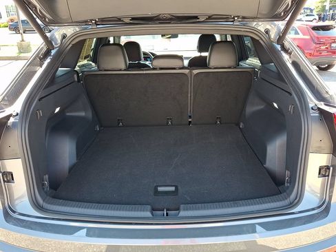 Used 2024 Volkswagen Atlas Cross Sport SE AWD/4WD image 27