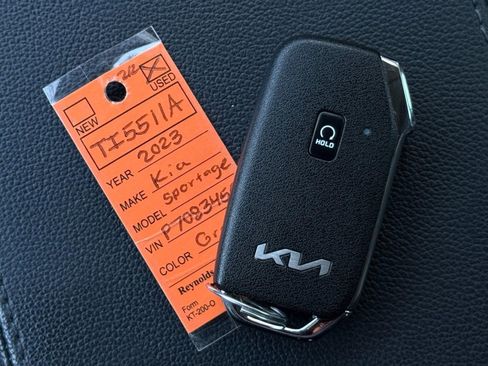 Used 2023 Kia Sportage EX AWD/4WD image 46