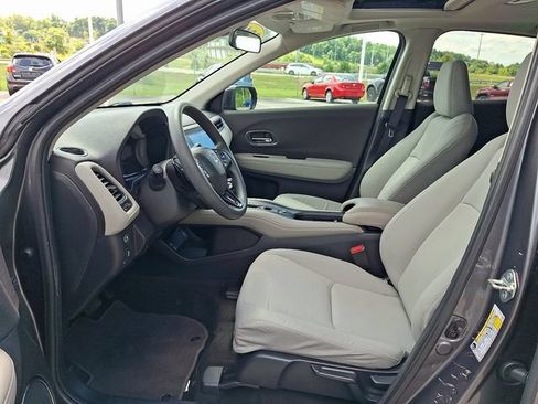 Certified 2019 Honda HR-V EX image 9