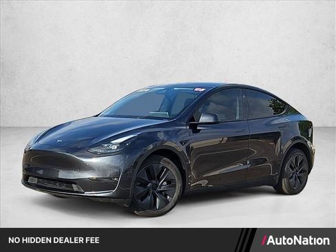 Used 2025 Tesla Model Y Long Range AWD/4WD image 1