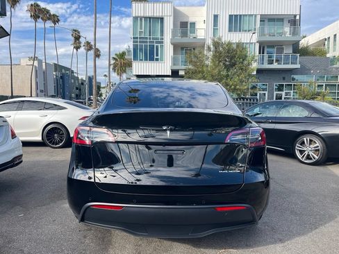 Used 2021 Tesla Model Y Long Range AWD/4WD image 8