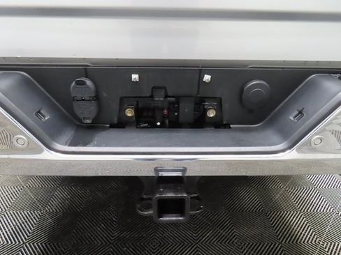 Used 2020 Chevrolet Silverado 2500 LTZ w/ LTZ Plus Package image 35