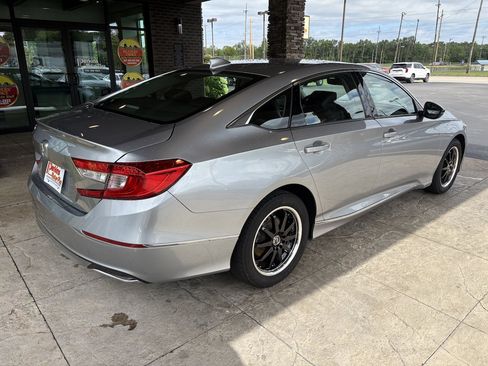 Used 2018 Honda Accord EX-L image 6
