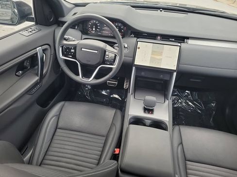 Used 2025 Land Rover Discovery Sport Dynamic SE AWD/4WD image 16