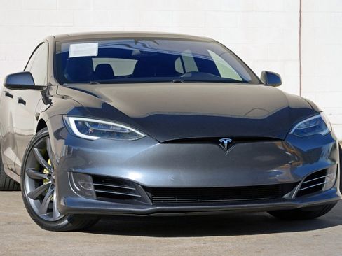 Used 2016 Tesla Model S 90D AWD/4WD image 2