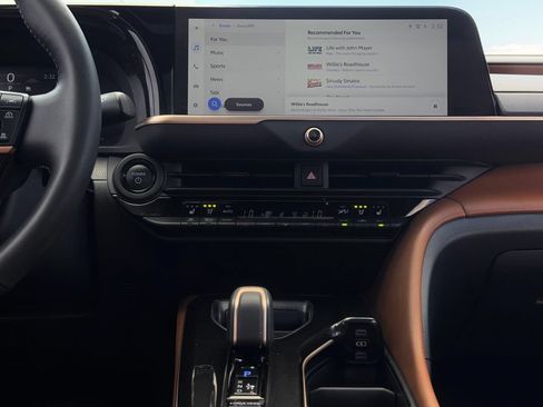 Certified 2025 Toyota Crown Signia w/ Advanced Technology Package AWD/4WD image 16